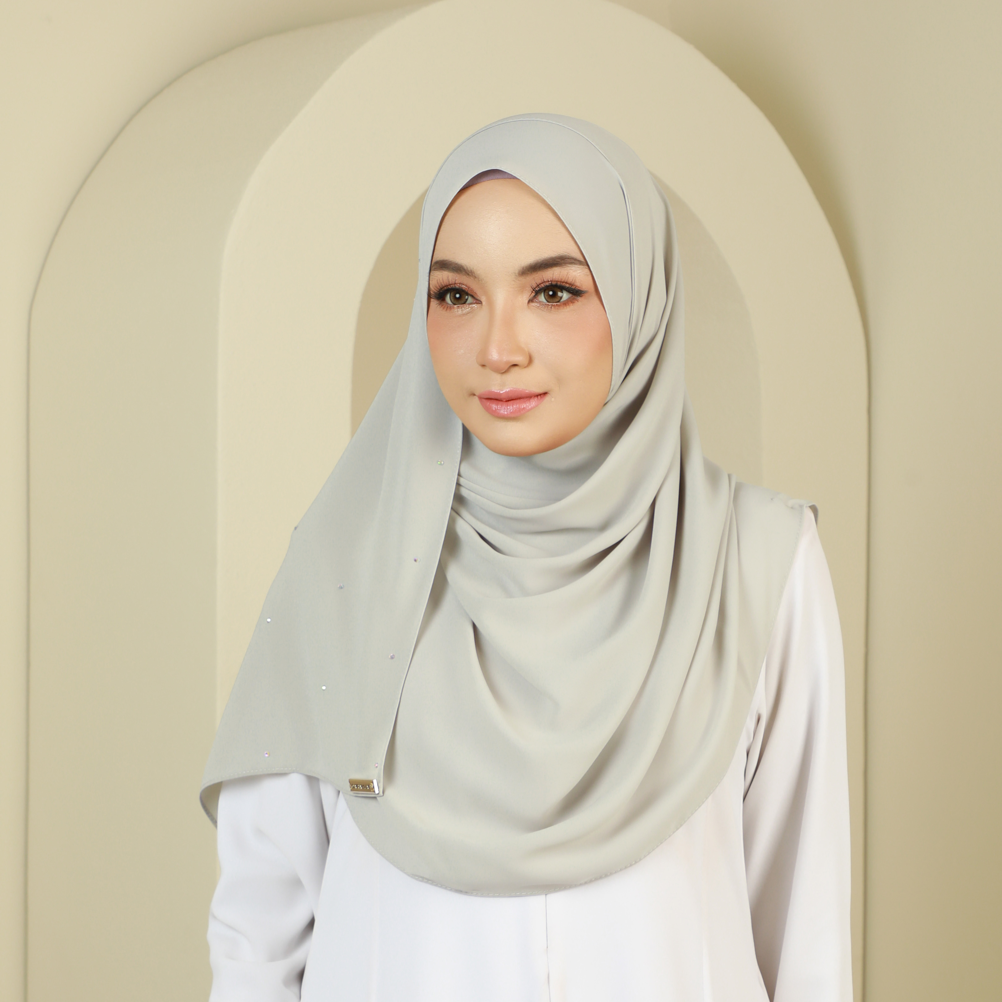 CRYSTAL - CS34 (GREY CLAY)